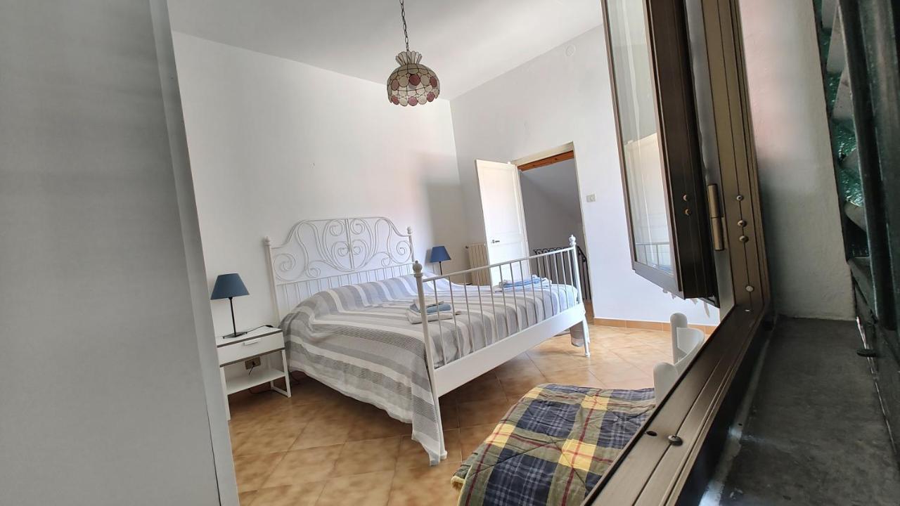 Countryhouse Traversa Du Furnu Imperia Exterior foto